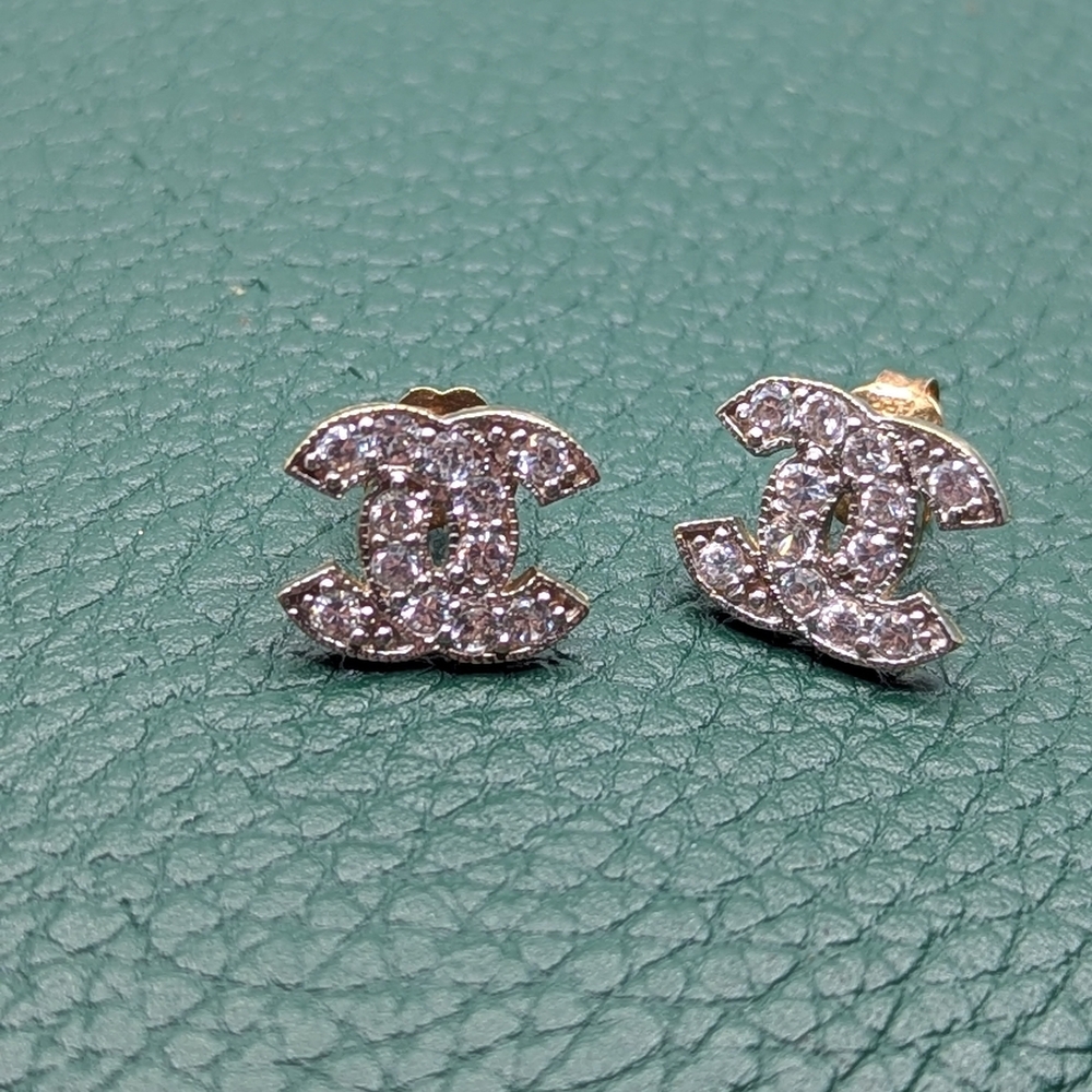 14kt Double C Design Earrings